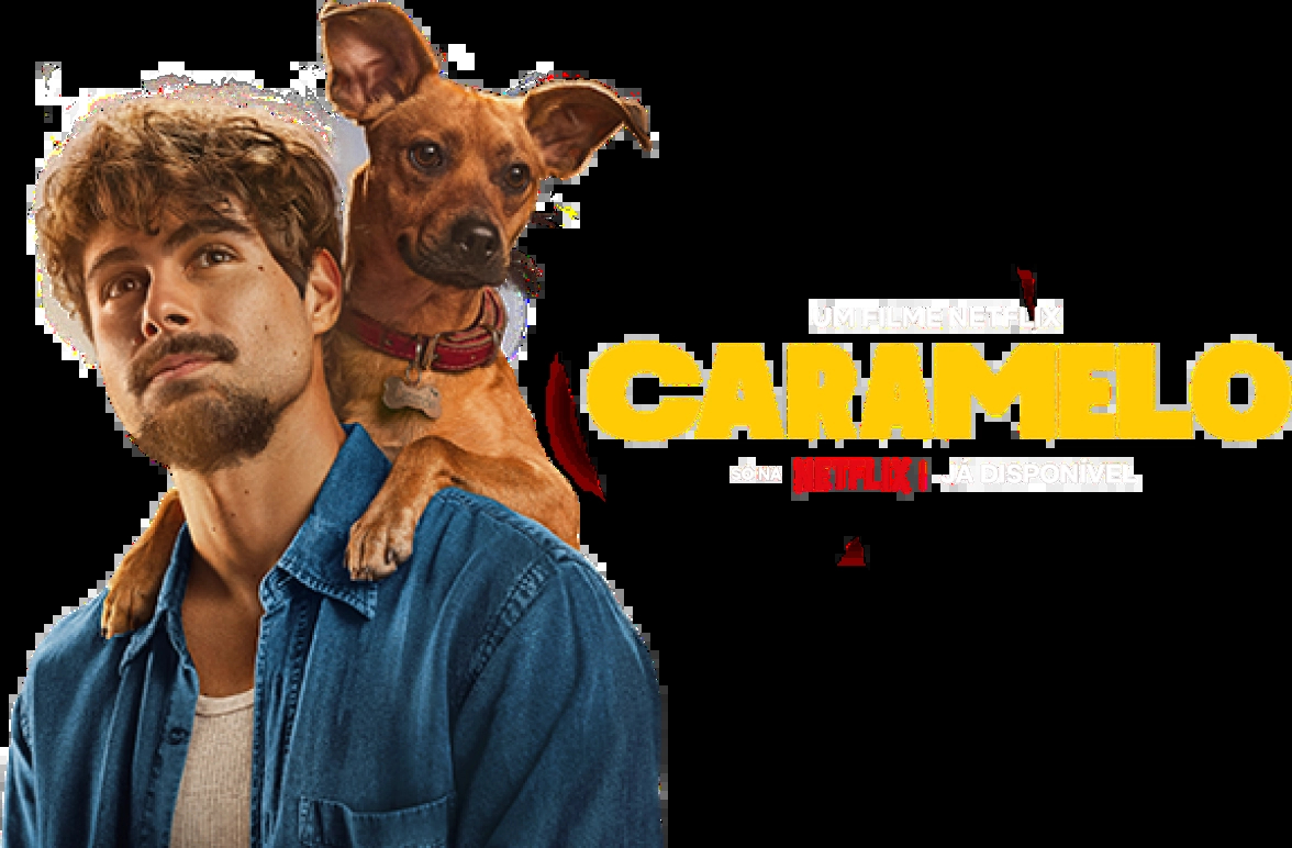 Imagem promocional Brisanet e Netflix para o filme Caramelo, com foco em colaboração. Apresenta um jovem de pele clara, cabelos e barba castanhos, vestindo camisa jeans azul escura, olhando para cima e para a esquerda com expressão séria. Em seu ombro direito, um cachorro caramelo de porte pequeno a médio. O fundo é um céu aberto, sugerindo pôr ou nascer do sol.