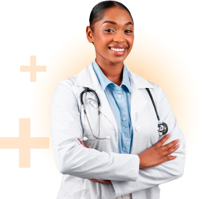 Médica de cor de pele preta vestindo um jaleco e um estetoscópio nos ombros